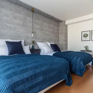 Penthouse Tenma 公寓